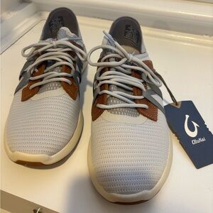 Olukai Men's Gray and Brown Shoes